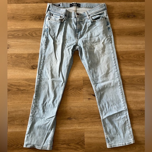 Hollister Slim Straight Light Wash Jeans - Men’s Size 32x30- EUC - Picture 1 of 8